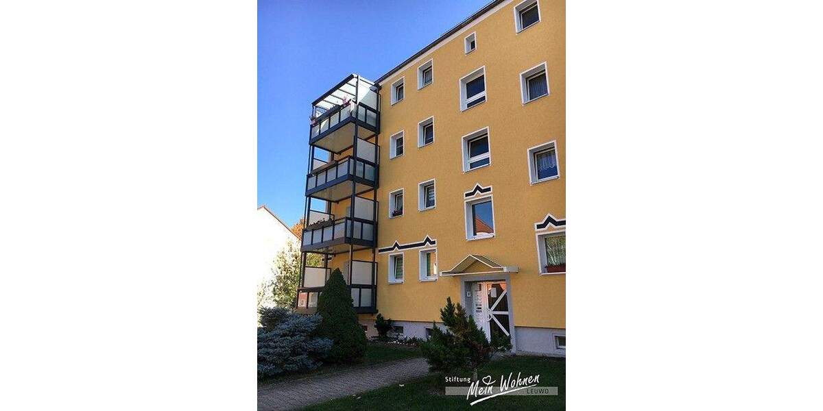 Etagenwohnung Zeitz - 2 Zimmer, 49 m&sup2;, 325&euro; | Angebot:25908806