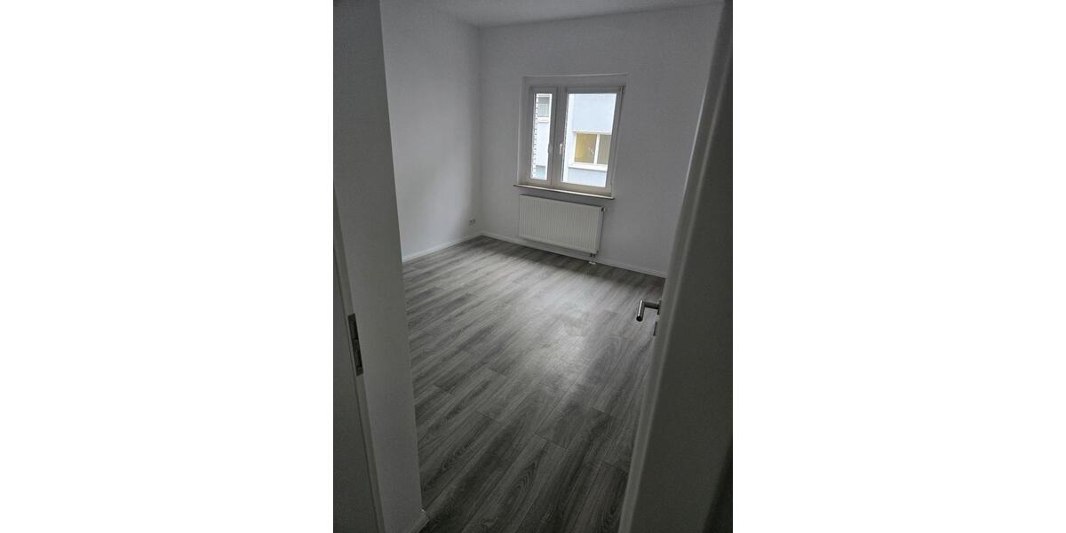 Etagenwohnung Wuppertal Barmen - 4 Zimmer, 90 m&sup2;, 1.190&euro; | Angebot:26226679