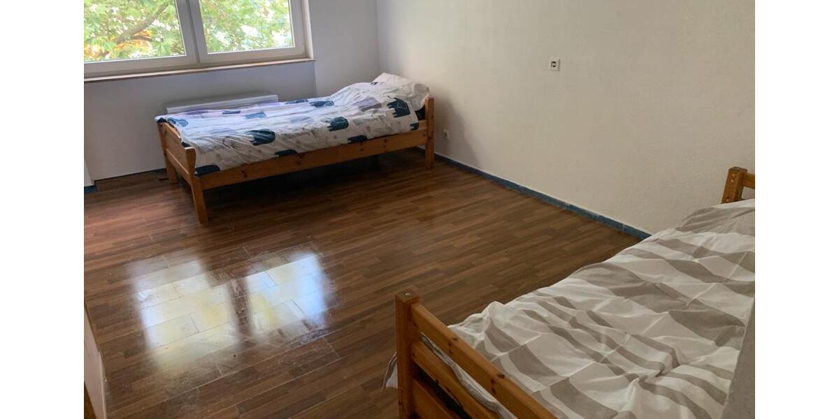 Etagenwohnung Gelsenkirchen - 3 Zimmer, 100 m&sup2;, 15&euro; | Angebot:24599560