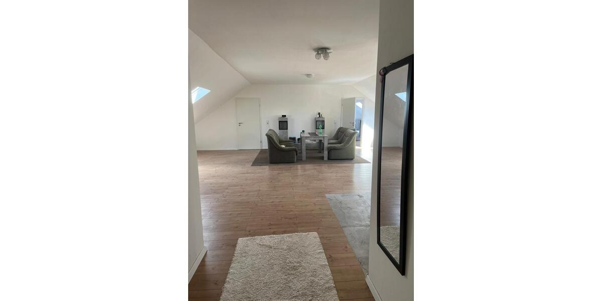 Dachgeschoßwohnung Bechhofen - 3 Zimmer, 120 m&sup2;, 650&euro; | Angebot:26416123