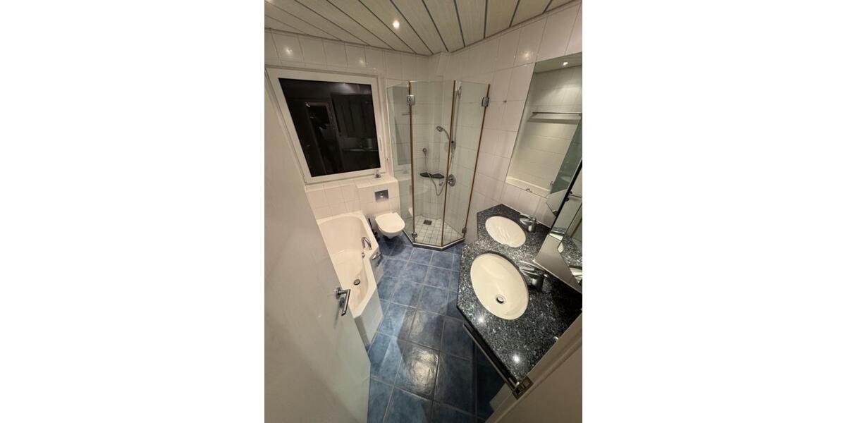 Reihenhaus Ahrensburg - 5 Zimmer, 170 m&sup2;, 1.999&euro; | Angebot:24977814