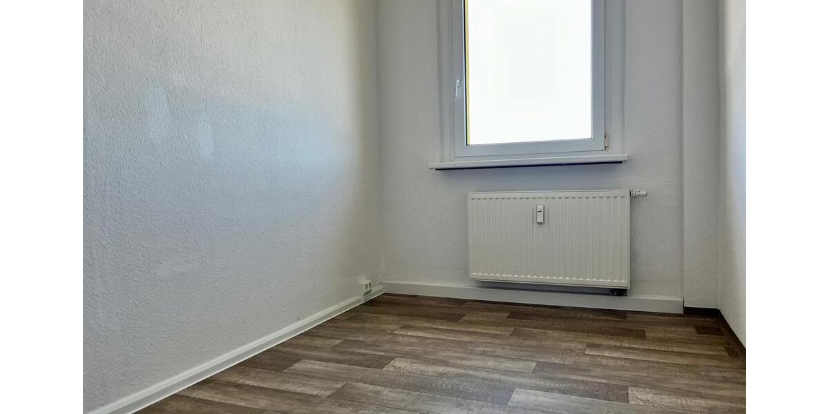 Etagenwohnung Oelsnitz (Vogtland) - 3 Zimmer, 56 m&sup2;, 337&euro; | Angebot:24889129