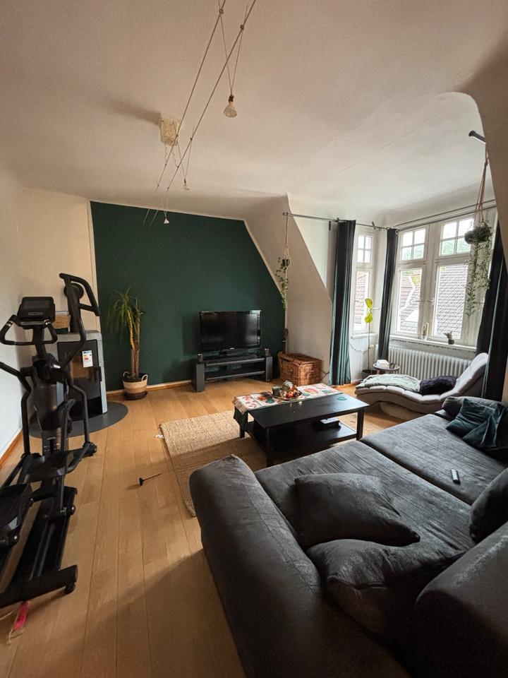Schöne 2-Zimmer-Wohnung in zentraler Lage zimmer