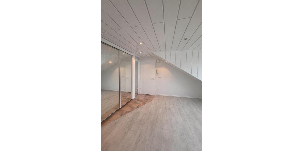 Dachgeschoßwohnung Ratingen Homberg - 1.5 Zimmer, 47 m&sup2;, 720&euro; | Angebot:25138321