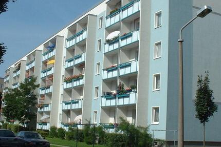 Preiswerte 3-Raum-Wohnung in ruhiger Lage