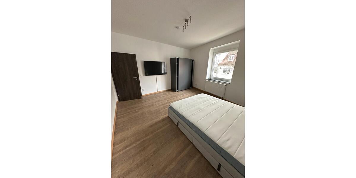 Helles WG-Zimmer in schöner 3er-WG - zentrale Lage in Heilbronn 1 zimmer