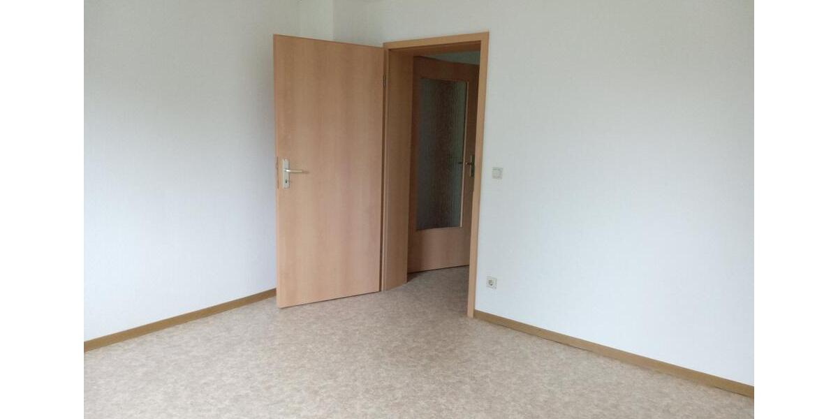 Etagenwohnung Bischofswerda - 3 Zimmer, 59 m&sup2;, 350&euro; | Angebot:26562176
