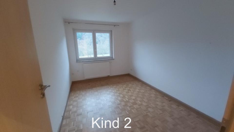 Etagenwohnung Werbach - 4 Zimmer, 111 m&sup2;, 880&euro; | Angebot:26234302