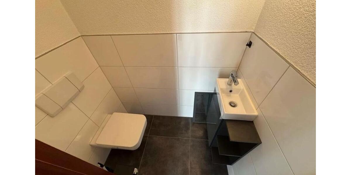 Etagenwohnung Fellbach Oeffingen - 3 Zimmer, 71 m&sup2;, 1.200&euro; | Angebot:24838121