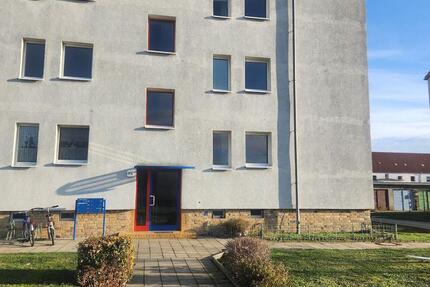 renovierte 3 Zimmerwohnung wartet auf dich! EBK möglich zimmer