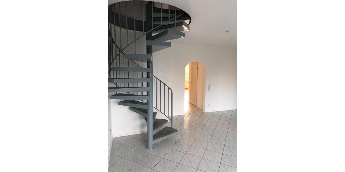 Dachgeschoßwohnung Tönisvorst - 3 Zimmer, 1.400&euro; | Angebot:23202575