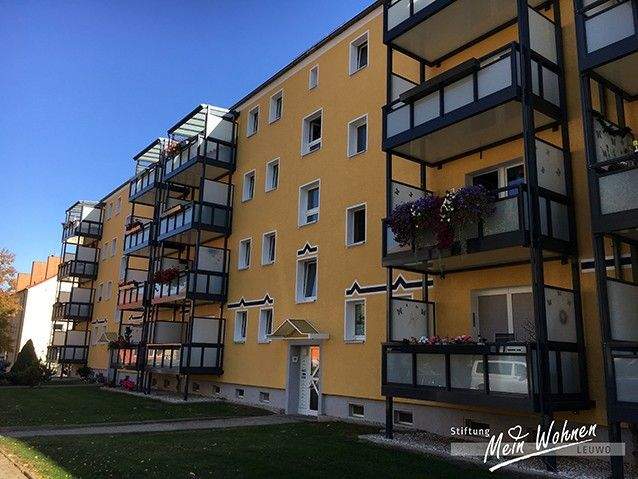 Etagenwohnung Zeitz - 2 Zimmer, 49 m&sup2;, 325&euro; | Angebot:25424400