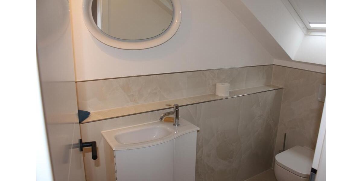 Dachgeschoßwohnung Deidesheim - 3 Zimmer, 100 m&sup2;, 1.380&euro; | Angebot:24462487