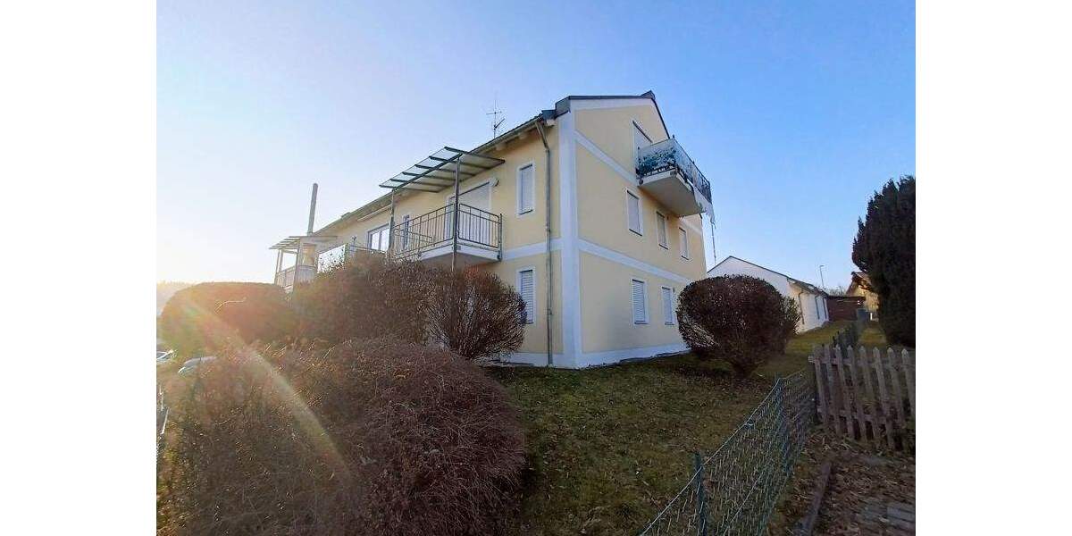 Etagenwohnung Kößlarn - 3 Zimmer, 70 m&sup2;, 600&euro; | Angebot:25916376