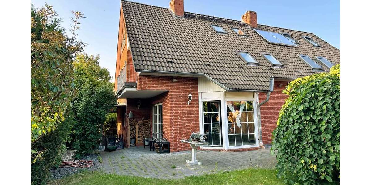 Etagenwohnung Großburgwedel - 5 Zimmer, 145 m&sup2;, 1.850&euro; | Angebot:26090813