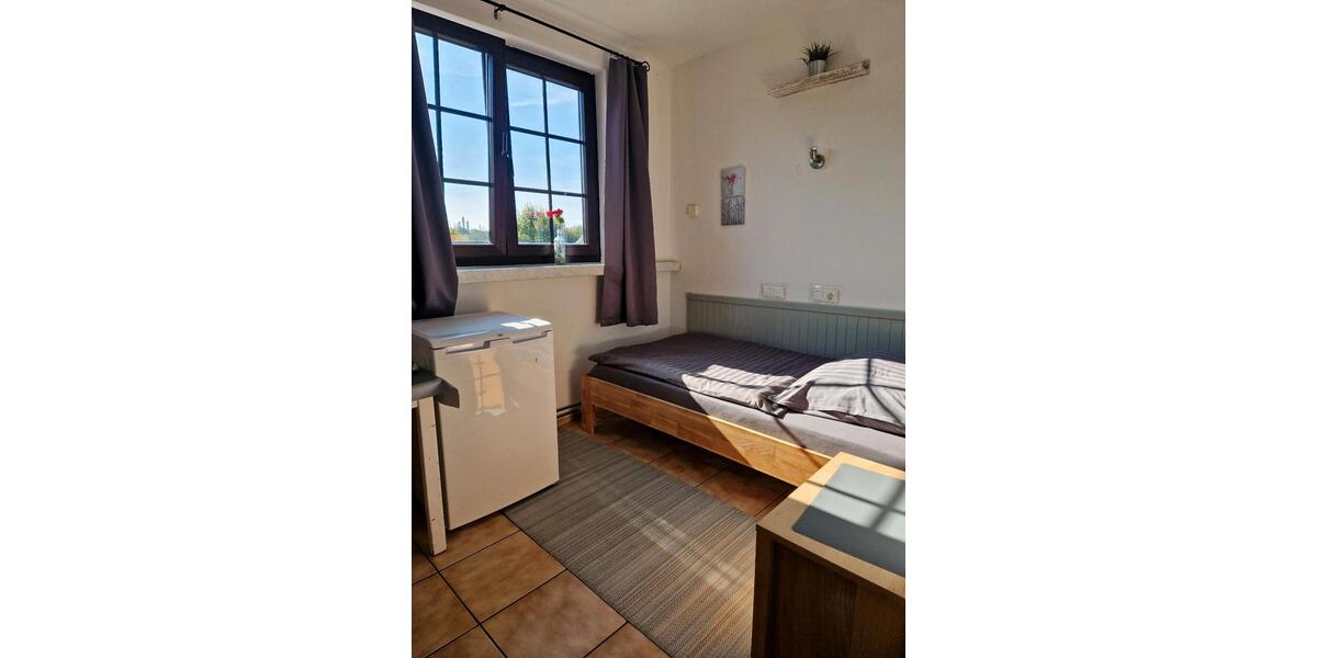 Wohnen auf Zeit Moers Rheinkamp - 15 Zimmer, 15 m&sup2;, 55&euro; | Angebot:24354602