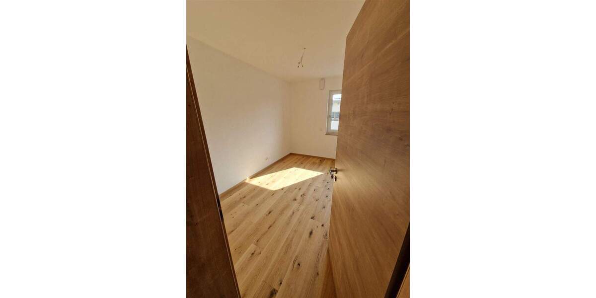 Etagenwohnung Hengersberg b Deggendorf Hengersberg - 3 Zimmer, 74 m&sup2;, 814&euro; | Angebot:25865839