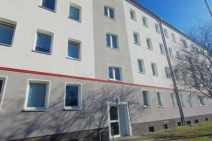 Wohnung Merseburg - 4 Zimmer, 84 m&sup2;, 547&euro; | Angebot:25694817