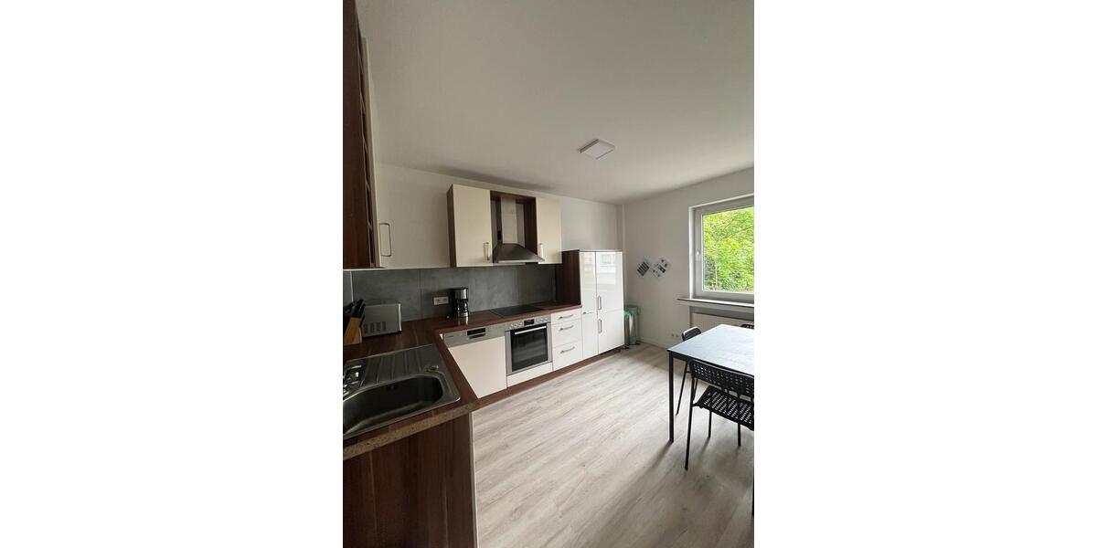 Wohnen auf Zeit Windeck - 3 Zimmer, 90 m&sup2;, 18&euro; | Angebot:25167326