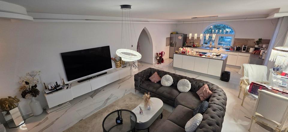 Luxus-Wohnung Fürth Vach | Kamin | 8K TV | Möbliert | Balkon 3 zimmer