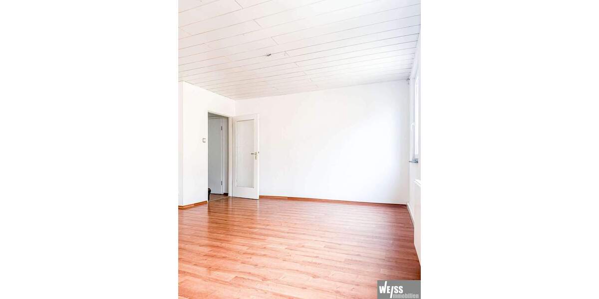 Etagenwohnung Ochsenfurt - 2 Zimmer, 79 m&sup2;, 650&euro; | Angebot:25703497