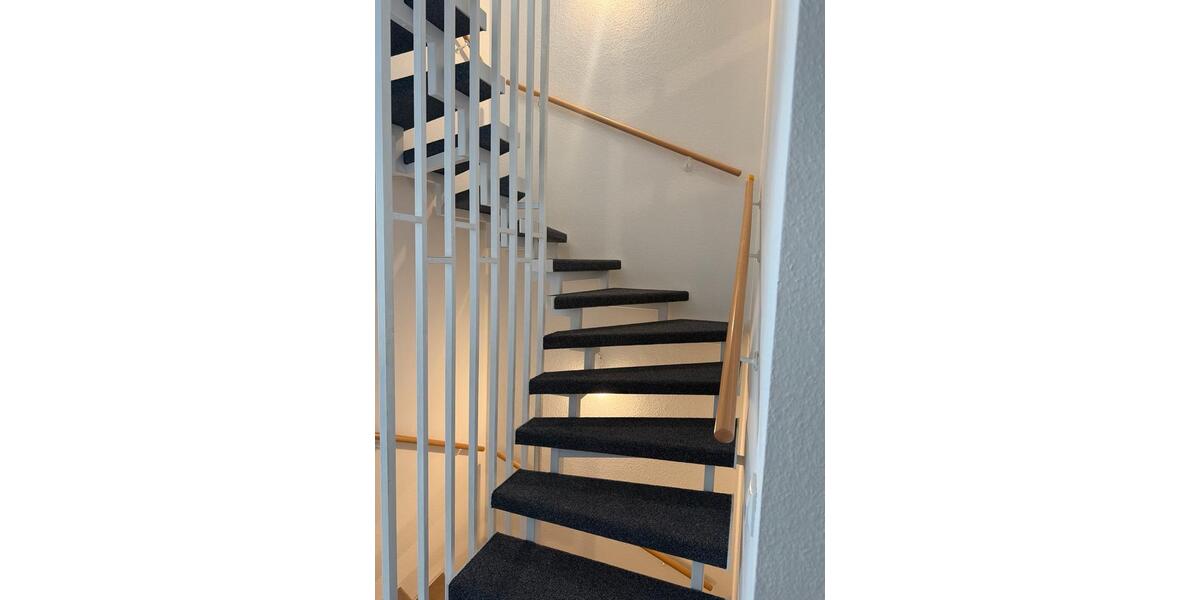 Reihenhaus Geisenheim - 3 Zimmer, 140 m&sup2;, 1.500&euro; | Angebot:25901036