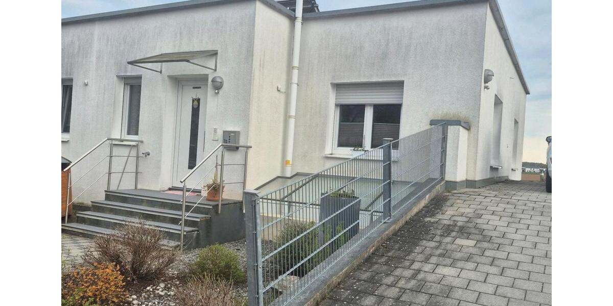 Wohnen auf Zeit Lappersdorf - 1 Zimmer, 25 m&sup2;, 440&euro; | Angebot:26254260