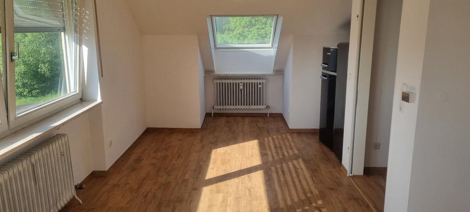 Dachgeschoßwohnung Creußen - 3 Zimmer, 80 m&sup2;, 560&euro; | Angebot:24978590