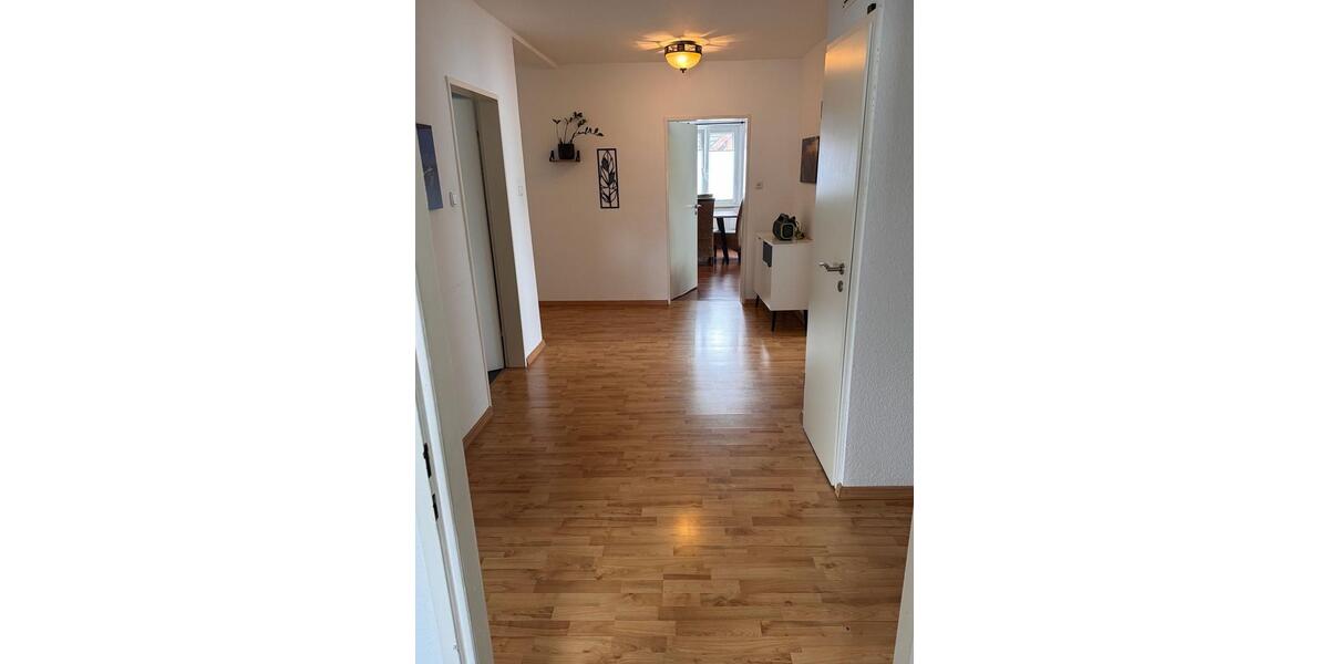 Etagenwohnung Wiefelstede - 4 Zimmer, 139 m&sup2;, 1.500&euro; | Angebot:26647163