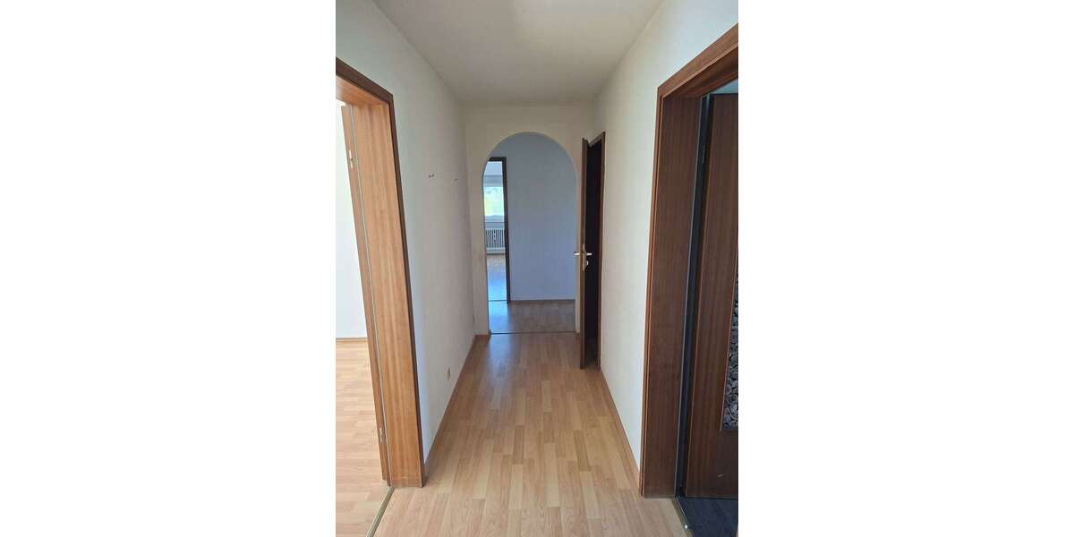 Etagenwohnung Schorndorf - 4 Zimmer, 115 m&sup2;, 827&euro; | Angebot:27237056