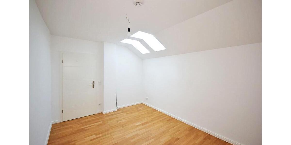 Dachgeschoßwohnung Bargteheide - 3 Zimmer, 95 m&sup2;, 1.330&euro; | Angebot:26678330