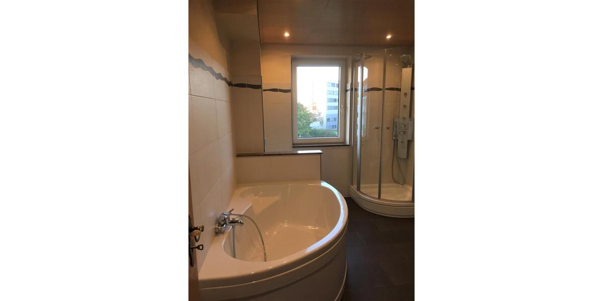 Wunderschöne 4-Raum-Wohnung mit Wohnküche & Garage in Erfurt 4 zimmer