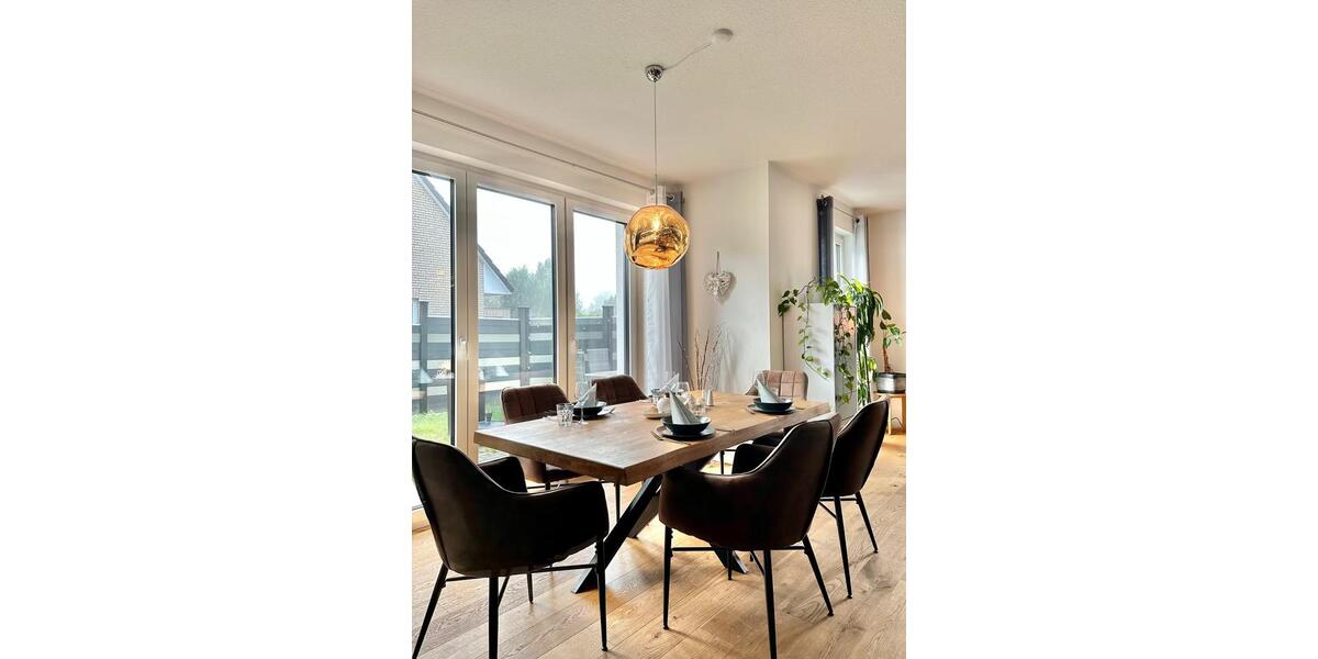 Wohnen auf Zeit Oldenburg Kreyenbrück - 5 Zimmer, 145 m&sup2;, 149&euro; | Angebot:24536048