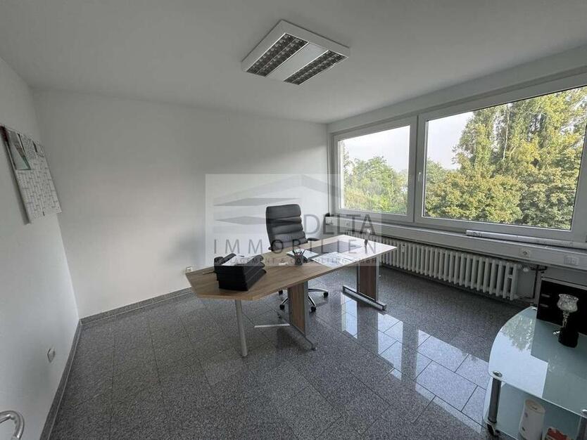 Tolles 3 Zimmer BüroKüche mit eigenem WC und Dusche wird neu vermietet. zimmer