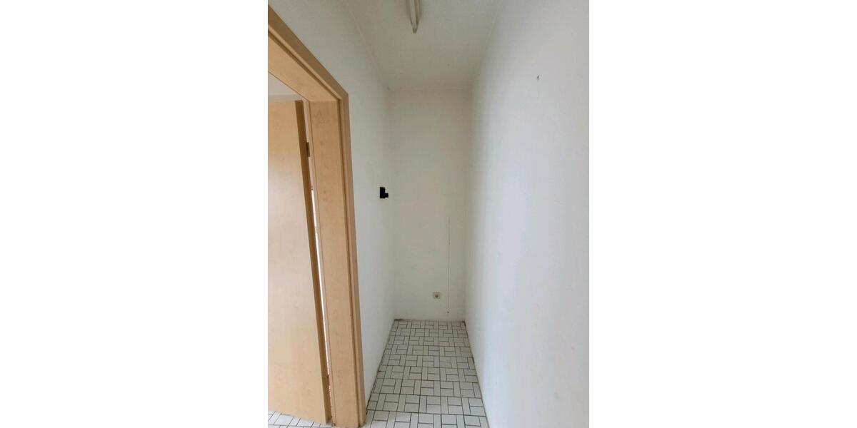 Etagenwohnung Tauberbischofsheim - 4 Zimmer, 112 m&sup2;, 950&euro; | Angebot:26440296