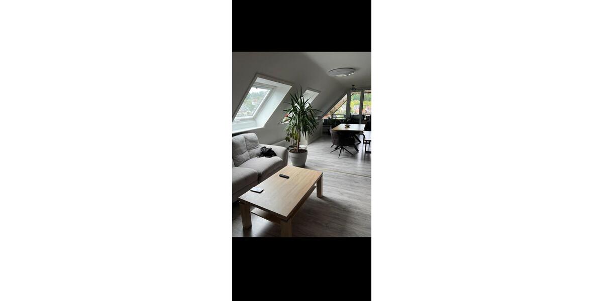 Dachgeschoßwohnung Pforzheim - 4.5 Zimmer, 94 m&sup2;, 950&euro; | Angebot:26640247