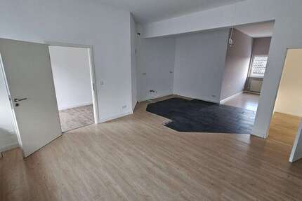 Wohnung Grävenwiesbach - 4 Zimmer, 118 m&sup2;, 980&euro; | Angebot:24406569