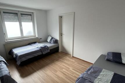 Wohnen auf Zeit Ustersbach - 5 Zimmer, 15 m&sup2;, 20&euro; | Angebot:25540379