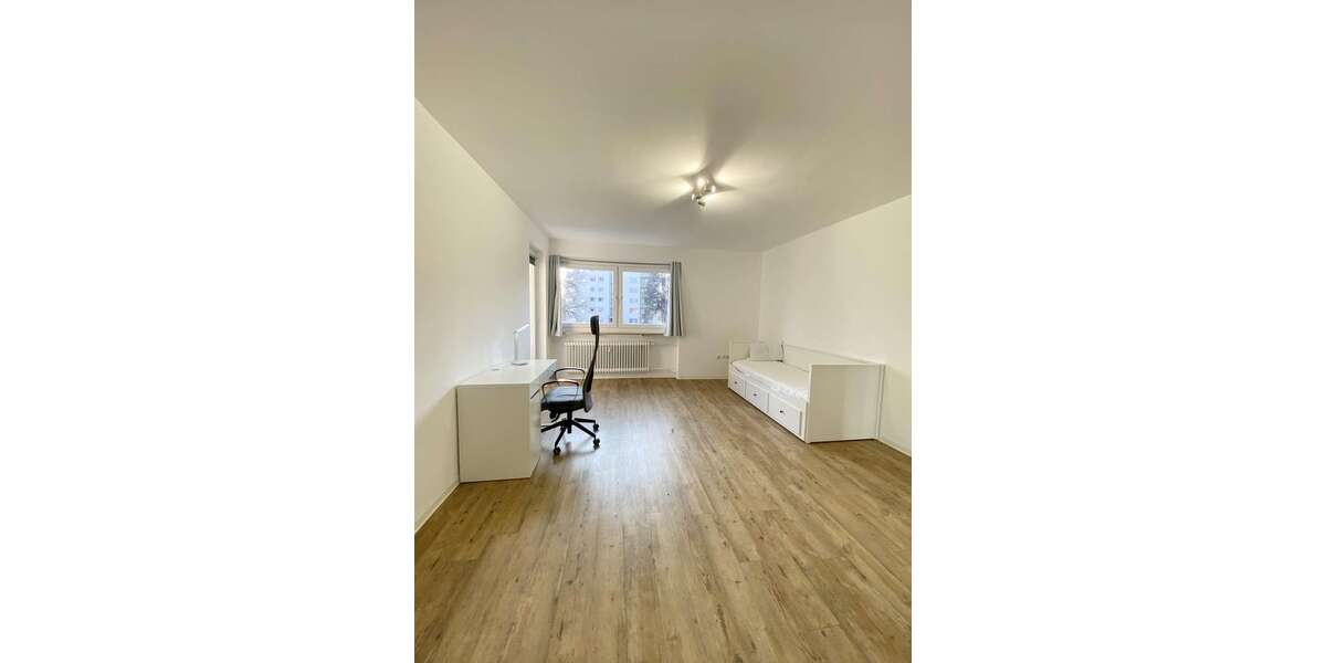 WG-Zimmer in Augsburg 645 € 110 m² zimmer