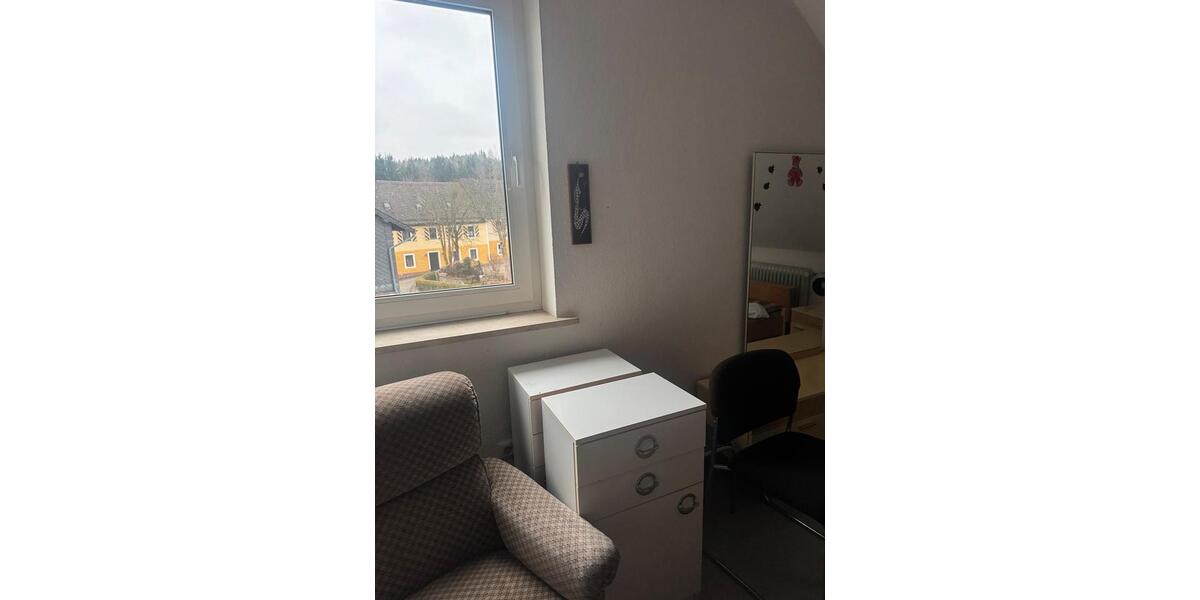 Dachgeschoßwohnung Issigau - 3 Zimmer, 95 m&sup2;, 650&euro; | Angebot:25935704