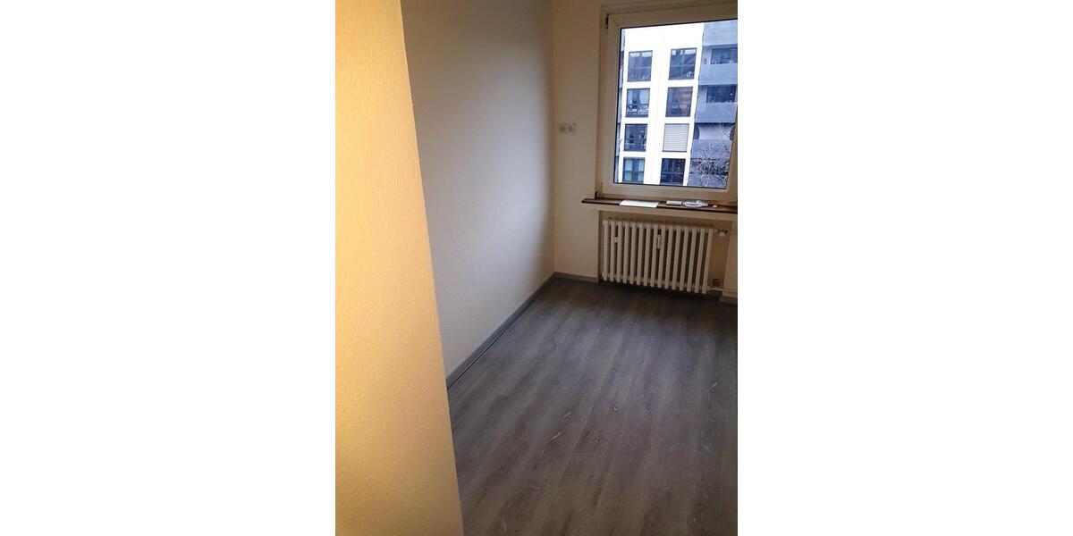 Etagenwohnung Duisburg Duisburg-Mitte - 2 Zimmer, 74 m&sup2;, 730&euro; | Angebot:24770734