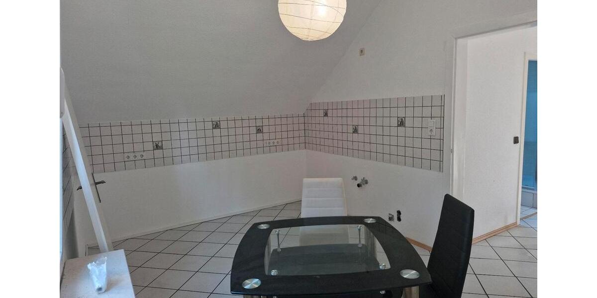 Dachgeschoßwohnung Wuppertal Gemarkung Barmen - 2 Zimmer, 78 m&sup2;, 657&euro; | Angebot:26497694