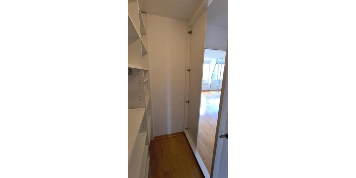 Dachgeschoßwohnung Berlin Steglitz-Zehlendorf - 2 Zimmer, 89 m&sup2;, 1.311&euro; | Angebot:26252262