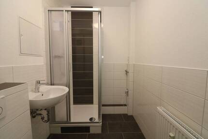 Auch ohne Badekappe Duschspaß garantiert...3-RW mit Dusche u. Balkon!!!