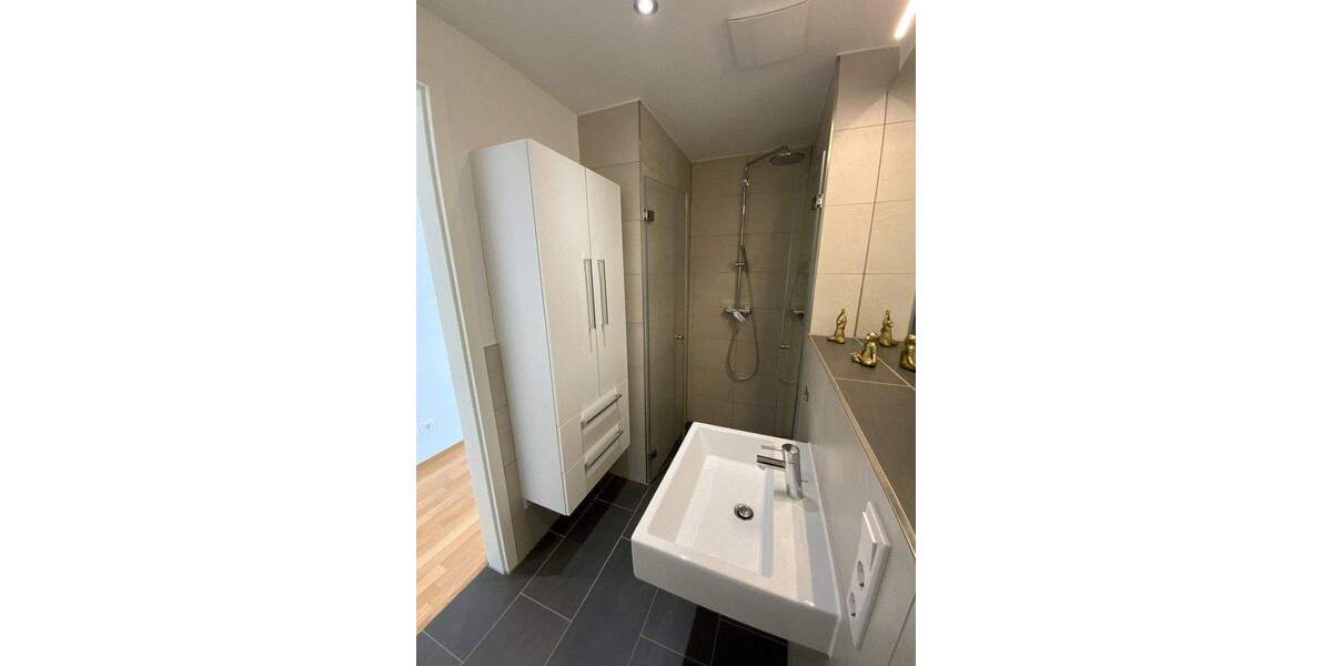 Etagenwohnung Zirndorf - 2 Zimmer, 64 m&sup2;, 1.100&euro; | Angebot:25896526