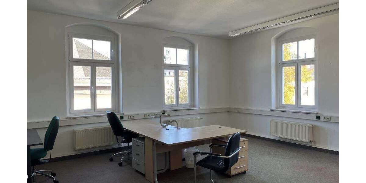 Gewerbeobjekt Freiberg - 7 Zimmer, 321 m&sup2;, 1.580&euro; | Angebot:25708878