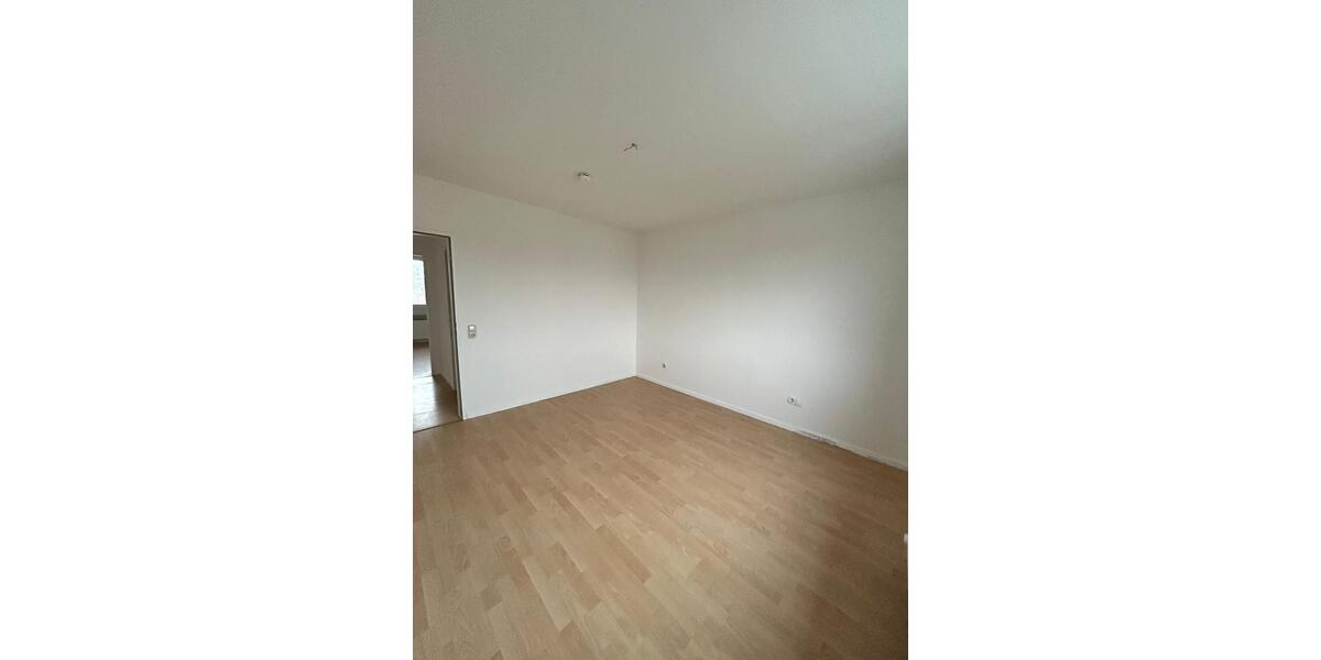 Etagenwohnung Stade Bützfleth - 4 Zimmer, 84 m&sup2;, 950&euro; | Angebot:25948860