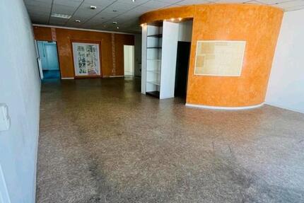 Hattersheim-Okriftel - Laden Gewerbeeinheit mit Garten & Lager zimmer