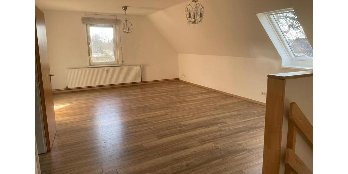 Dachgeschoßwohnung Selsingen - 3 Zimmer, 90 m&sup2;, 900&euro; | Angebot:26459695