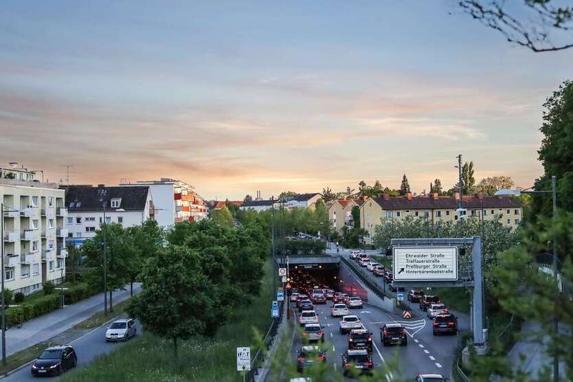Einzelhandel in München Westpark 550 € 36.5 m²